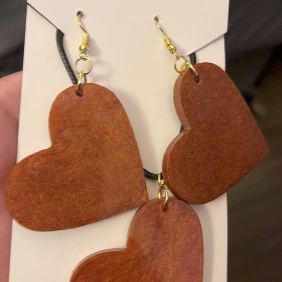 Handmade Holographic Heart earrings - Picture 3 of 6